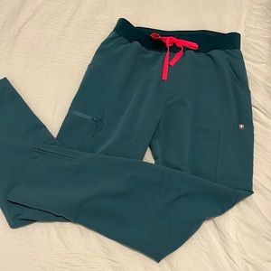 Figs scrub pants size small! Hydrogreen Remix Yola- Slim Zip Scrub Pants.